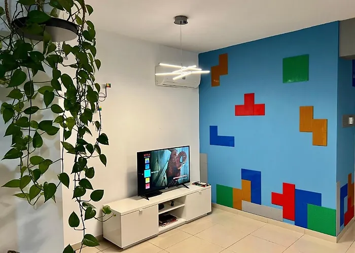 Fat Cow 103 * Larnaca